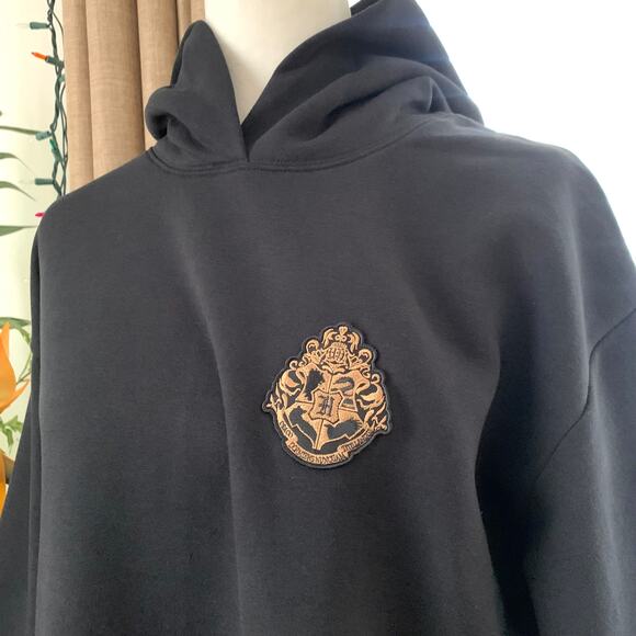 GU (Uniqlo) x Harry Potter Embroidered Logo Sweat Hoodie Dress in Black - Picture 9 of 15